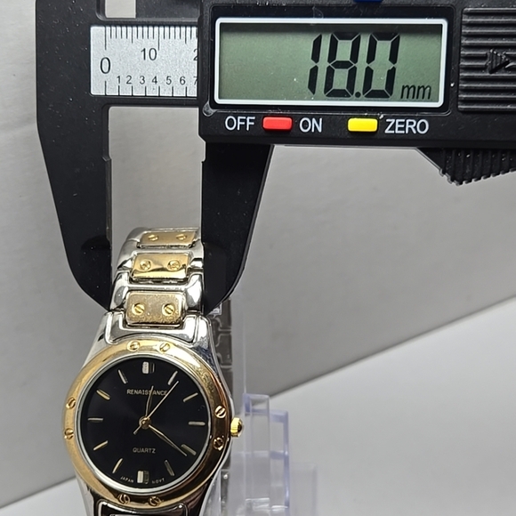 Womens Vintage Renaissance 34mm Watch Gold Silver Tone Watch New Battery Classic - Picture 5 of 9